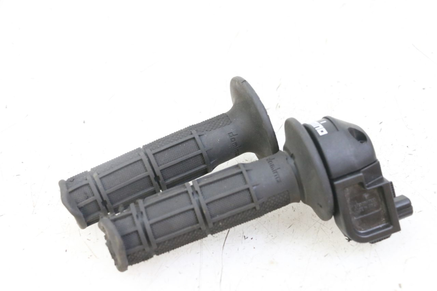 photo de ACELERADOR VENT DERAPAGE 50 (2018 - 2023)