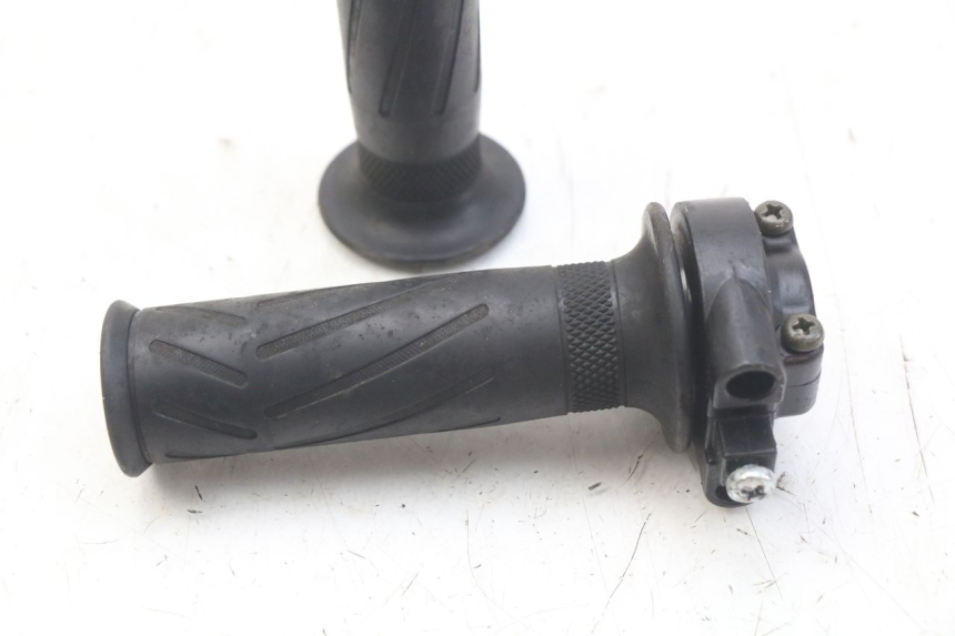 photo de ACELERADOR YAMAHA X-CITY XCITY 125 (2007 - 2008)
