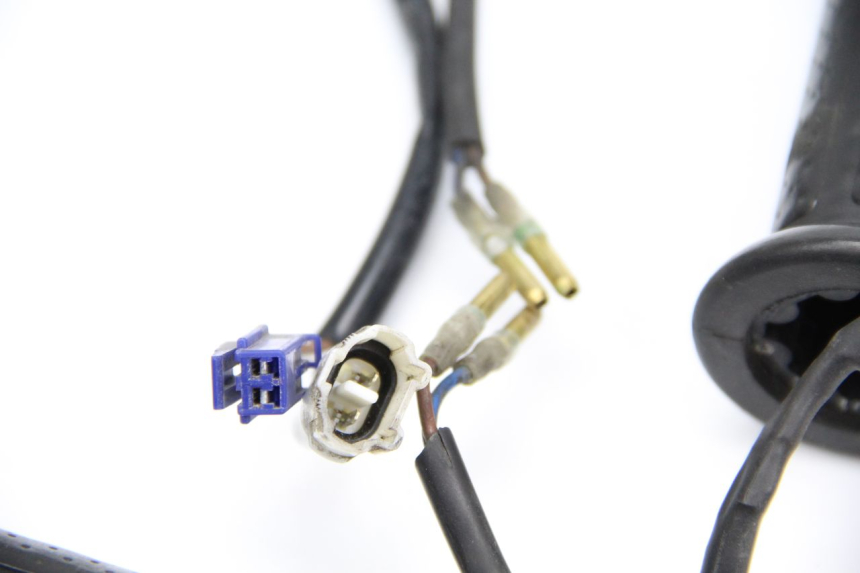photo de ACELERADOR YAMAHA TDM ABS 900 (2002 - 2014)