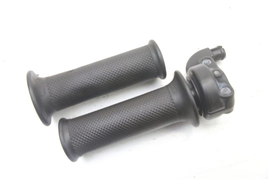 photo de ACELERADOR YAMAHA TZR 50 (2008 - 2016)
