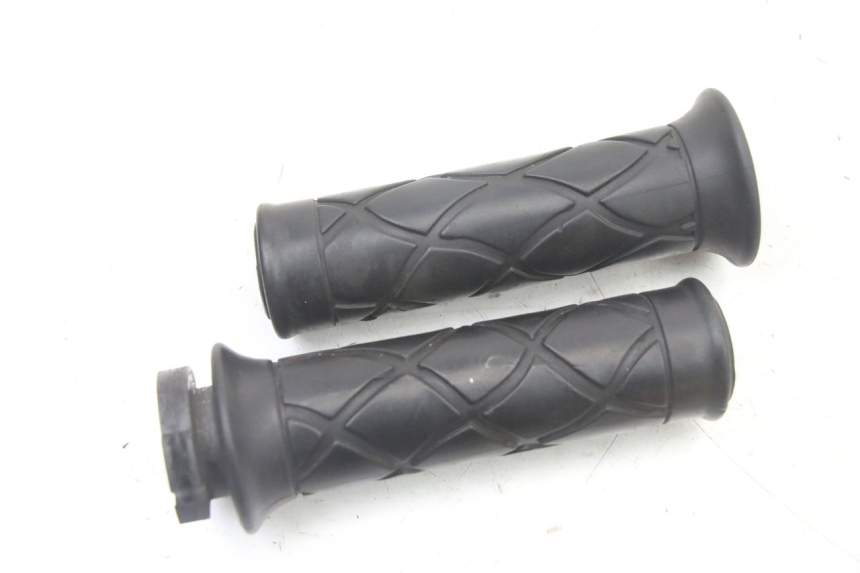 photo de ACELERADOR YAMAHA YP MAJESTY 125 (2007 - 2010)