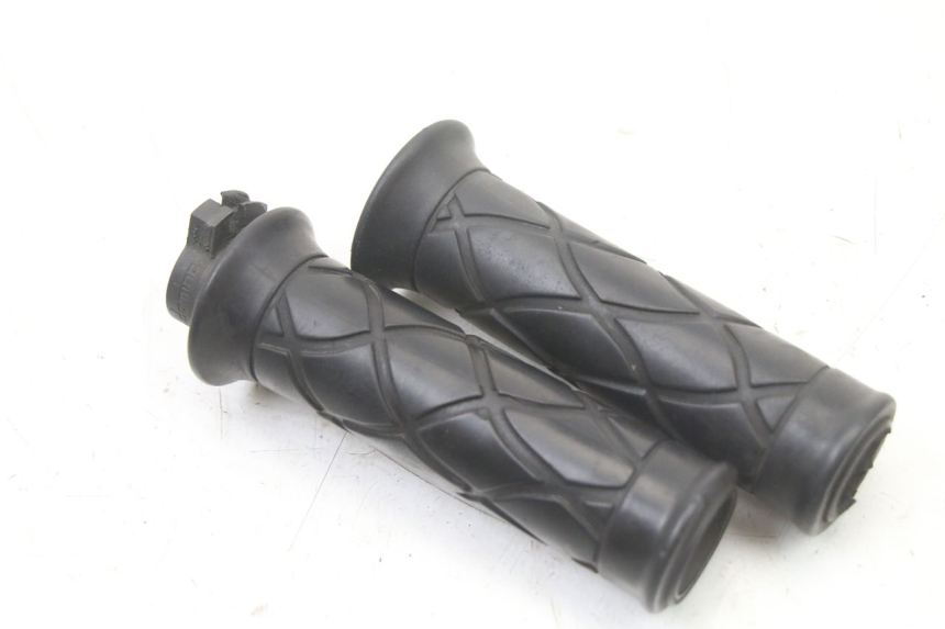 photo de ACELERADOR YAMAHA YP MAJESTY 125 (2007 - 2010)