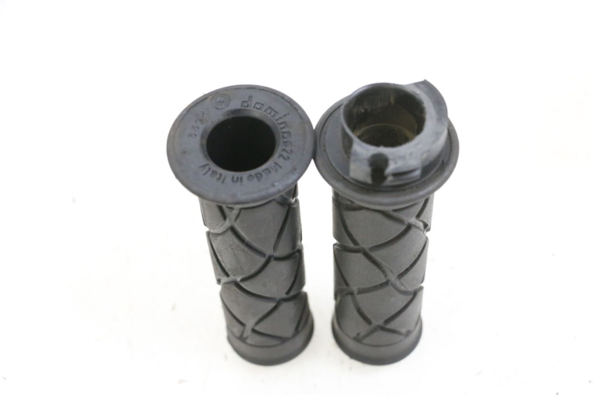 photo de ACELERADOR YAMAHA YP MAJESTY 125 (2002 - 2006) - Detalle de la pieza