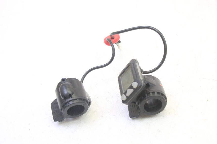 photo de ACELERADOR MOOVWAY Z8 1