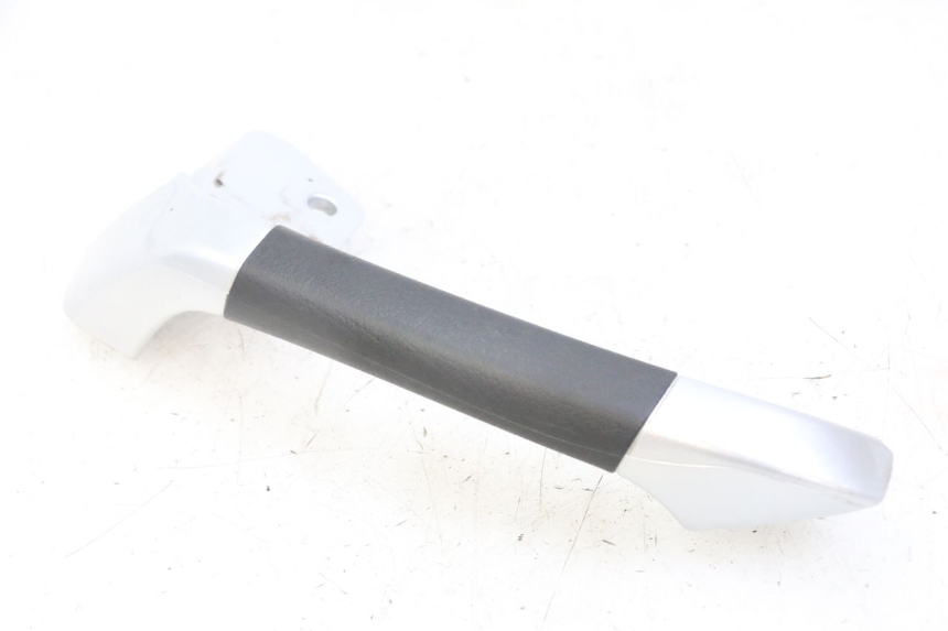 photo de ASIDERO DERECHA PIAGGIO MP3 LT 300 (2010 - 2016)