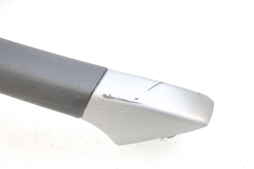 photo de ASIDERO DERECHA PIAGGIO MP3 125 (2006 - 2014)