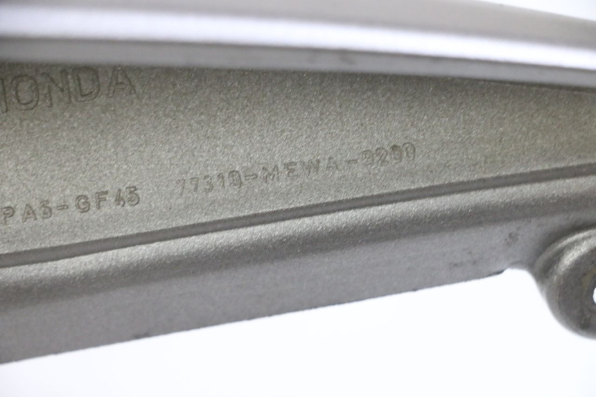 photo de ASIDERO DERECHA HONDA NTV DEAUVILLE ABS 700 (2007 - 2016)