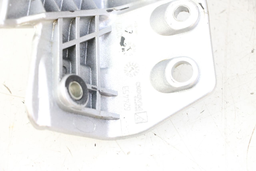 photo de MANETA TRASERA DERECHA PIAGGIO MP3 LT 400 (2007 - 2012)