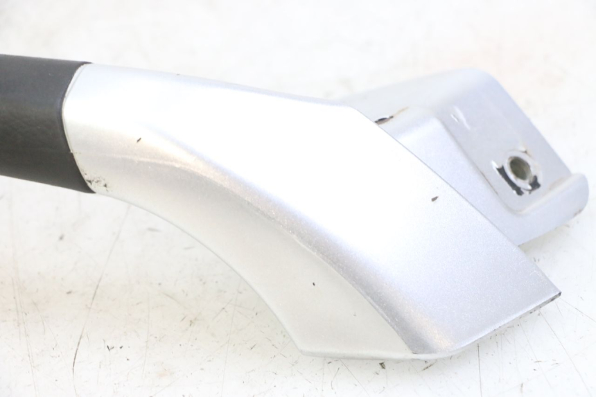 photo de ASIDERO IZQUIERDA PIAGGIO MP3 LT 300 (2010 - 2016)