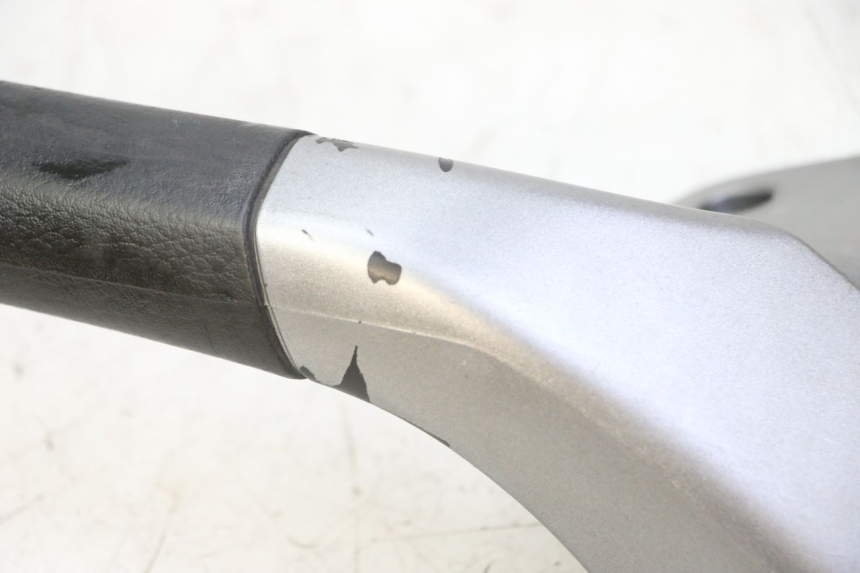 photo de ASIDERO IZQUIERDA PIAGGIO MP3 125 (2006 - 2014)