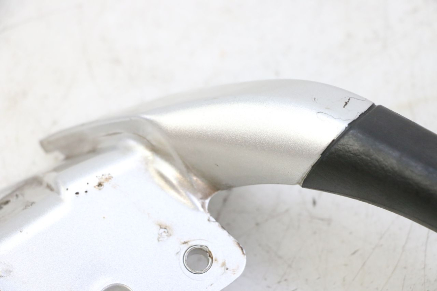 photo de ASIDERO IZQUIERDA PIAGGIO MP3 RL 250 (2007 - 2010)