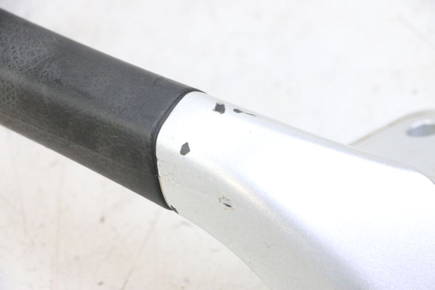 photo de ASIDERO IZQUIERDA PIAGGIO MP3 LT 400 (2007 - 2012)