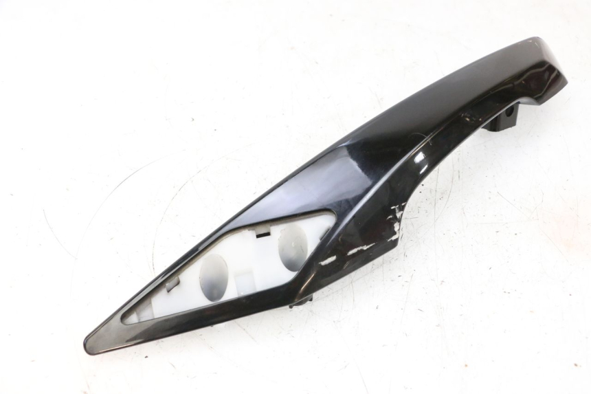 photo de ASIDERO IZQUIERDA PEUGEOT SATELIS 125 (2013 - 2018) - Detalle de la pieza