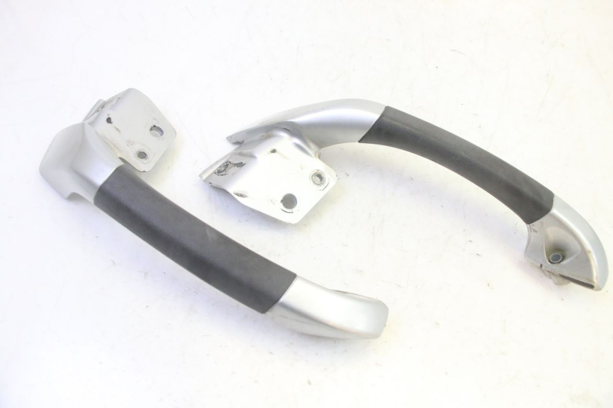 photo de ASIDERO PIAGGIO MP3 RL 250 (2007 - 2010) - Detalle de la pieza