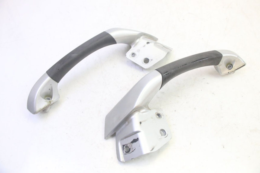 photo de ASIDERO PIAGGIO MP3 RL 250 (2007 - 2010) - Zoom estado de uso