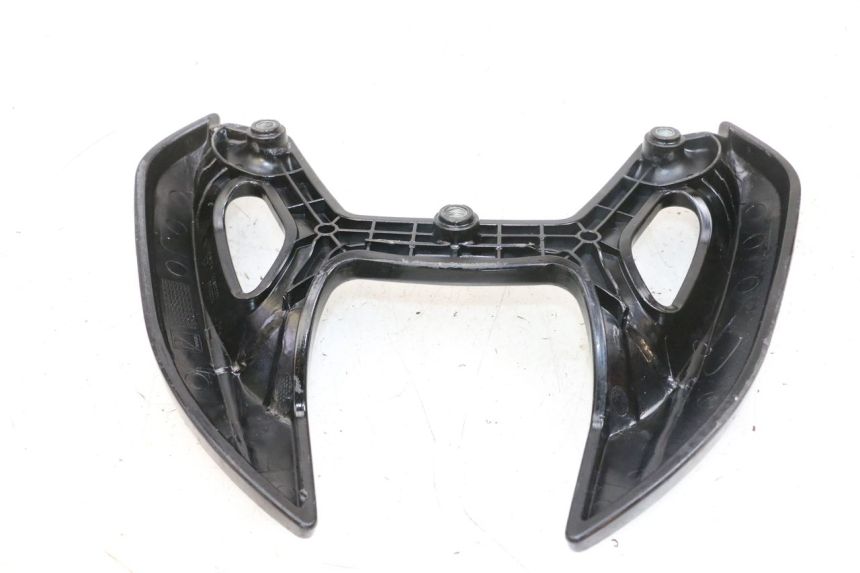 photo de MANETA TRASERA PIAGGIO NEW TYPHOON 50 (2018 - 2021) - Detalles de los puntos de fijación