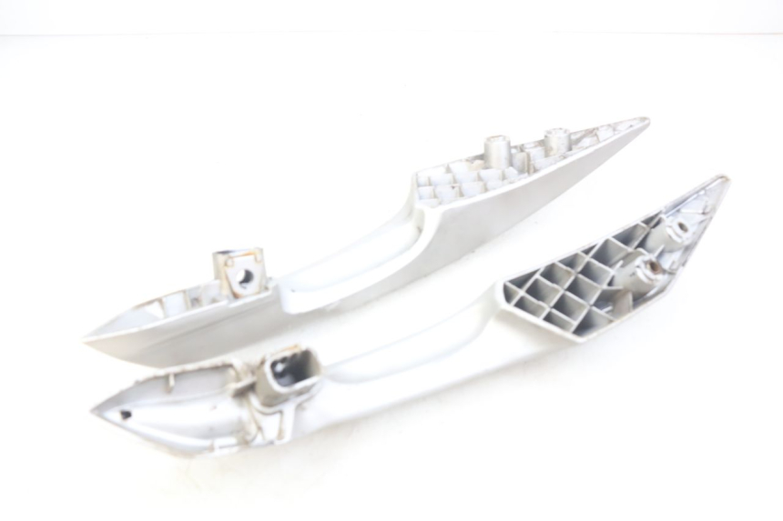 photo de MANILLAR TRASERO PEUGEOT SATELIS 125 (2010 - 2012)