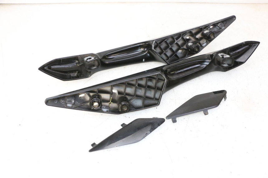 photo de MANILLAR TRASERO PEUGEOT SATELIS 125 (2010 - 2012)