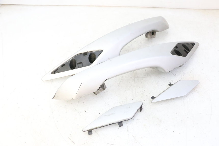 photo de MANILLAR TRASERO PEUGEOT SATELIS 125 (2006 - 2009)