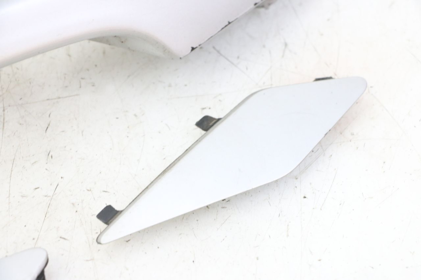 photo de MANILLAR TRASERO PEUGEOT SATELIS 125 (2006 - 2009)