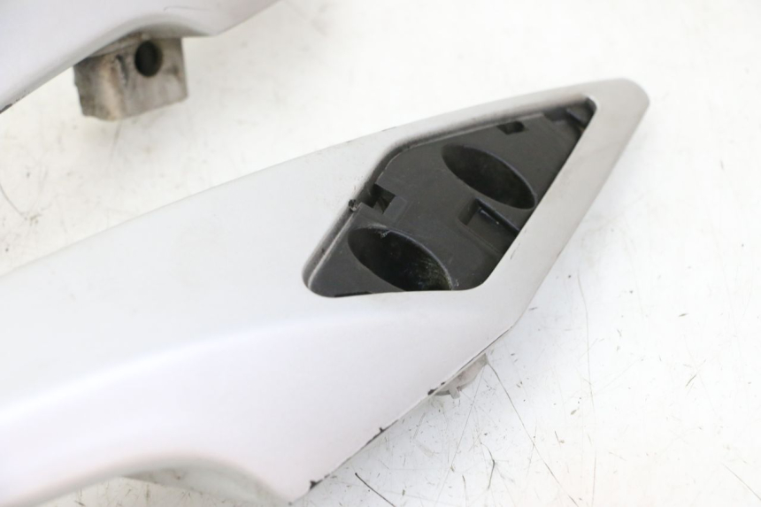 photo de MANILLAR TRASERO PEUGEOT SATELIS 125 (2006 - 2009)