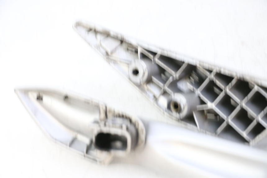 photo de MANILLAR TRASERO PEUGEOT SATELIS 125 (2006 - 2009)