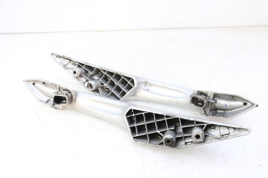 photo de MANILLAR TRASERO PEUGEOT SATELIS 125 (2006 - 2009)