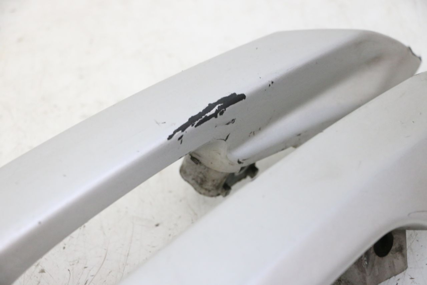 photo de MANILLAR TRASERO PEUGEOT SATELIS 125 (2006 - 2009)