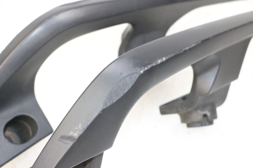 photo de MANIJA TRASERA YAMAHA X-MAX XMAX 125 (2010 - 2013) - Primer plano técnico