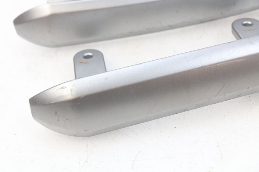 photo de MANIJA TRASERA TGB X-MOTION XMOTION 125 (2008 - 2014) - Otra perspectiva