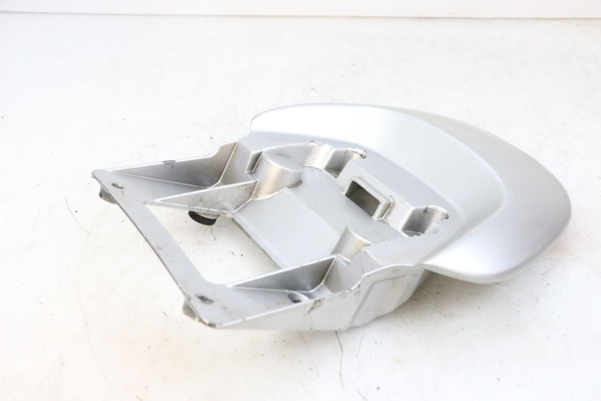 photo de MANETA TRASERA YAMAHA YP MAJESTY 125 (2002 - 2006) - Estado de la superficie y material