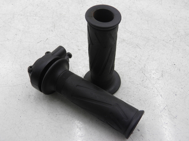 photo de PU YAMAHA XMAX X-MAX 125 (2006 - 2009)