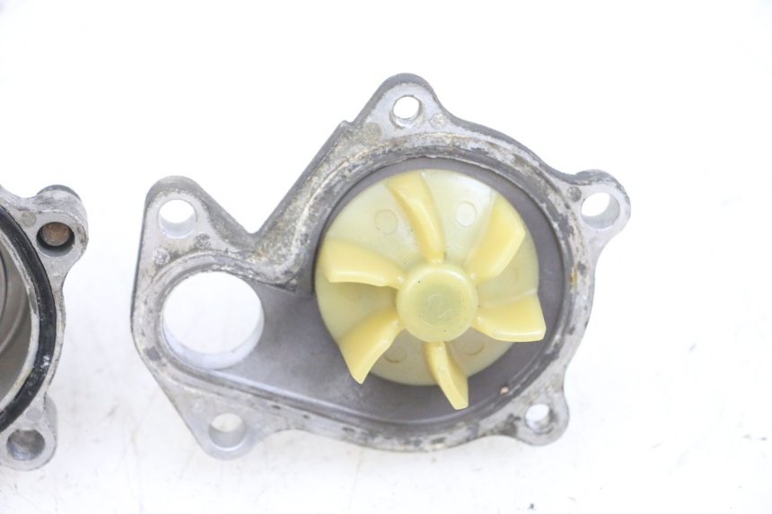 photo de BOMBA DE AGUA SUZUKI BURGMAN 125 (2007 - 2014) - Vista general del producto