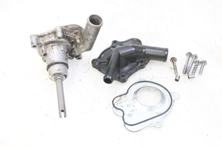 photo de BOMBA AGUA HONDA CB R 1000 (2018 - 2023)