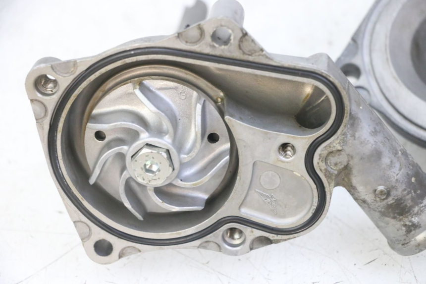 photo de BOMBA AGUA HONDA CB R 1000 (2018 - 2023)