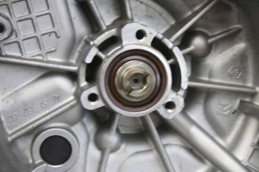 photo de BOMBA DE AGUA PIAGGIO MP3 RL 250 (2007 - 2010)