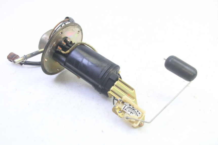 photo de BOMBA GASOLINA SUZUKI DL V STROM 1000 (2002 - 2007) - Zoom estado de uso