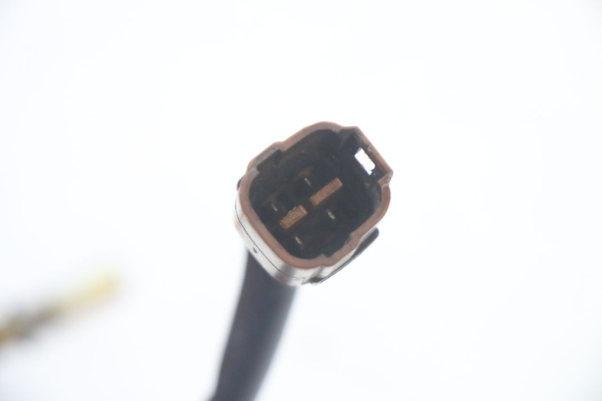 photo de BOMBA GASOLINA SUZUKI DL V STROM 1000 (2002 - 2007) - Primer plano técnico