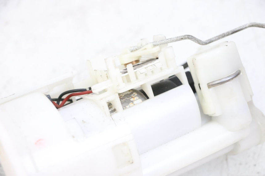 photo de BOMBA DE COMBUSTIBLE YAMAHA FJR ABS 1300 (2006 - 2012) - Otra perspectiva