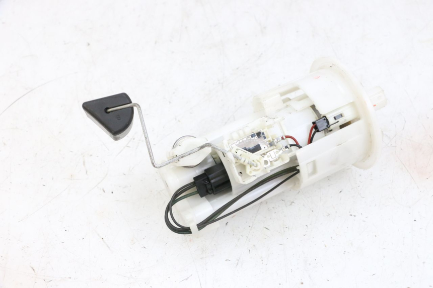 photo de BOMBA DE COMBUSTIBLE YAMAHA FJR ABS 1300 (2006 - 2012) - Detalles de los puntos de fijación