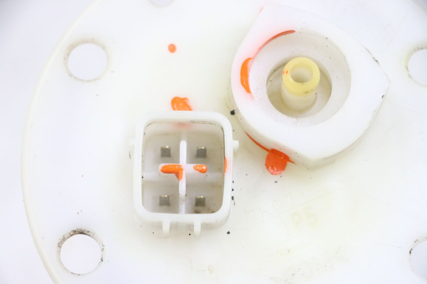 photo de BOMBA GASOLINA MBK FLAME X 125 (2007 - 2016) - Otra perspectiva