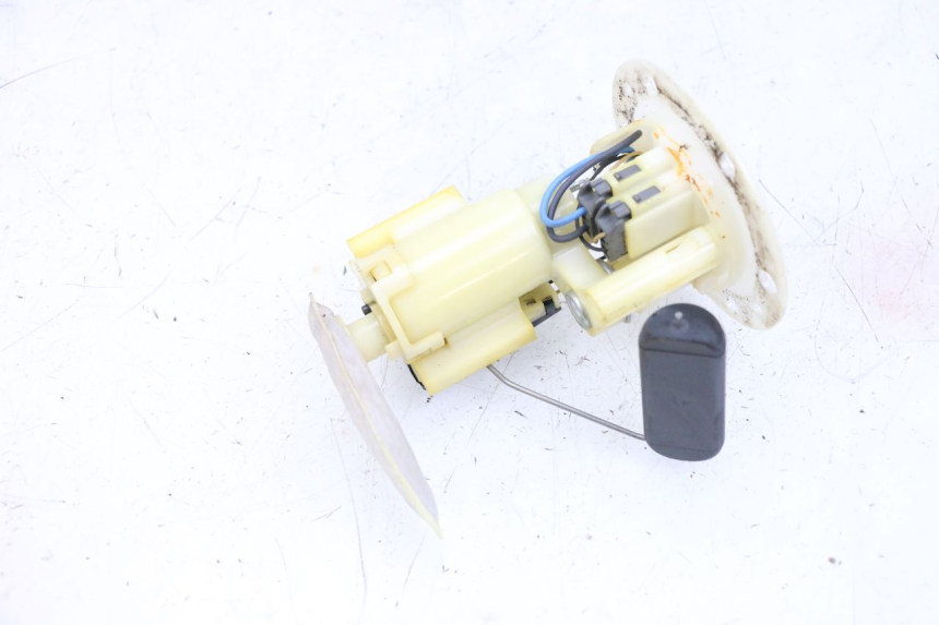 photo de BOMBA GASOLINA MBK FLAME X 125 (2007 - 2016) - Detalles de los puntos de fijación