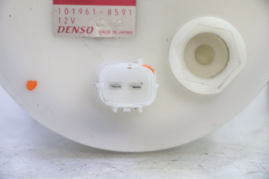 photo de BOMBA GASOLINA YAMAHA FZ6 N FAZER 600 (2004 - 2006)