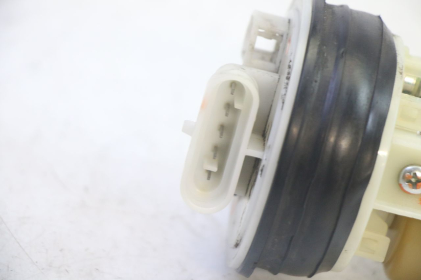 photo de BOMBA DE COMBUSTIBLE PIAGGIO MP3 RL 250 (2007 - 2010) - Detalles de los puntos de fijación