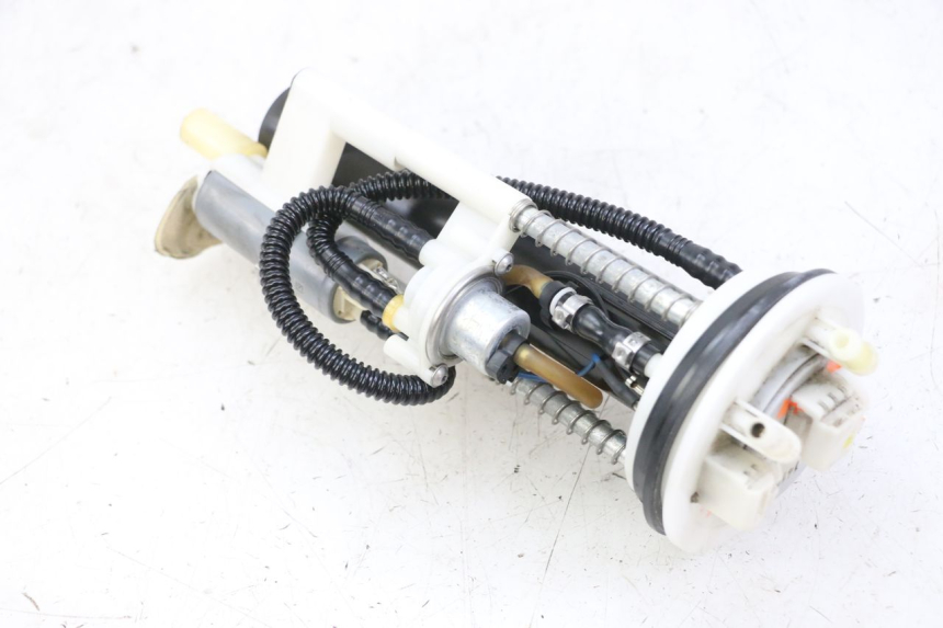 photo de BOMBA GASOLINA PEUGEOT SATELIS 125 (2013 - 2018)