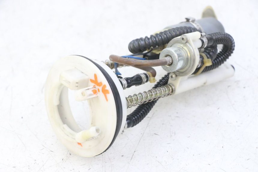 photo de BOMBA GASOLINA PEUGEOT SATELIS 125 (2013 - 2018)