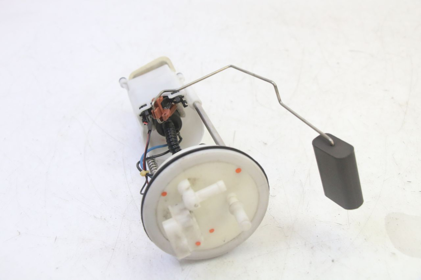 photo de BOMBA GASOLINA PEUGEOT SATELIS 125 (2013 - 2018)