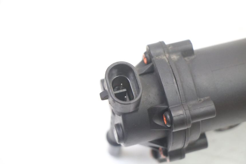 photo de BOMBA GASOLINA PEUGEOT STREETZONE I 2T 50 (2018 - 2020)