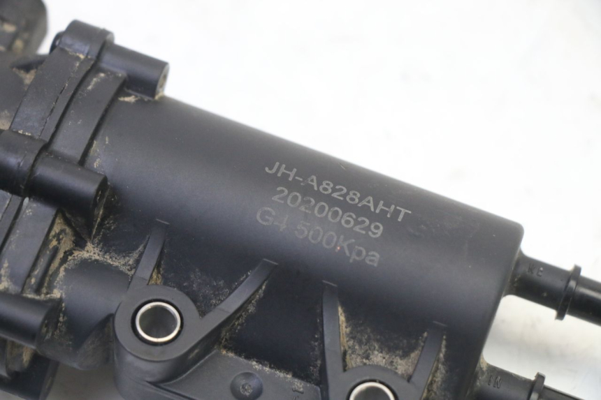 photo de BOMBA GASOLINA PEUGEOT STREETZONE I 2T 50 (2018 - 2020)