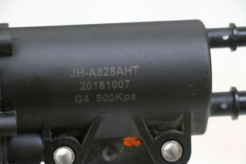 photo de BOMBA GASOLINA PEUGEOT STREETZONE I 2T 50 (2018 - 2020)